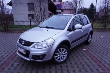 Zarejestrowany Navi Klimatronik 4x4 Tempomat Keyless Go